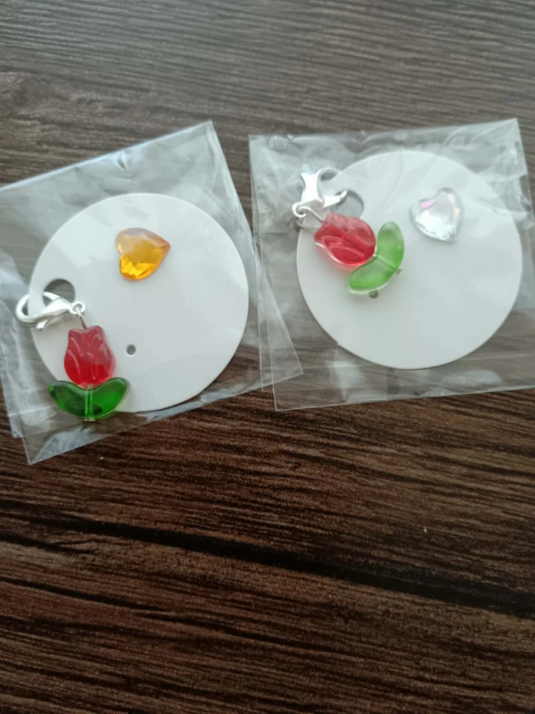 Přívěšek ve tvaru tulipánu