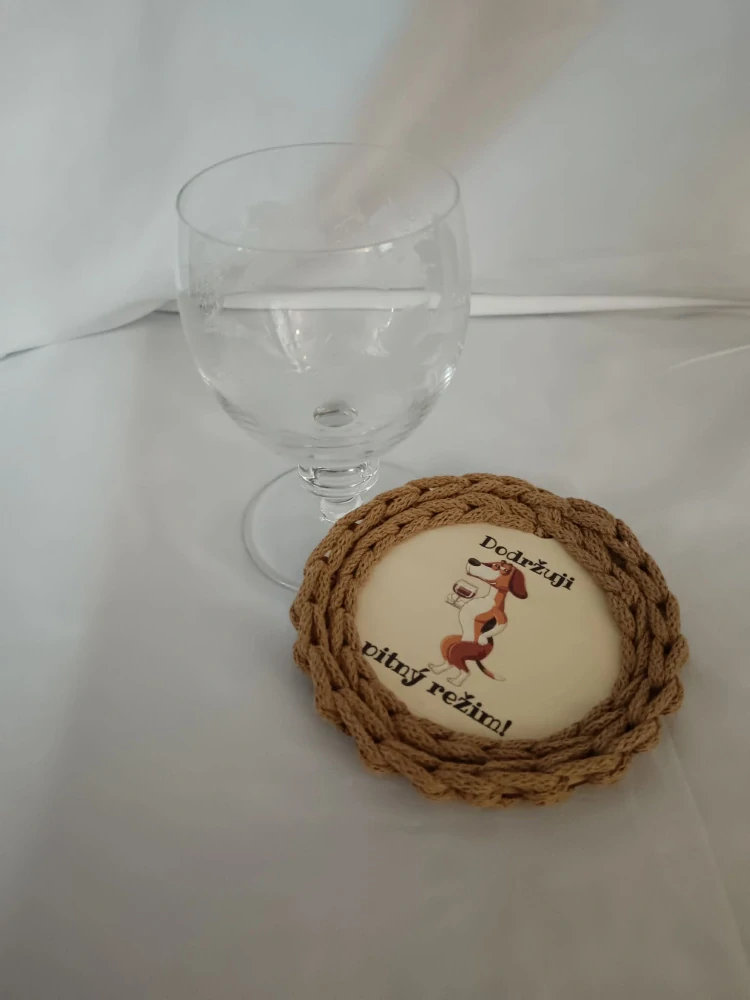 Háčkované podtácky s pejskama